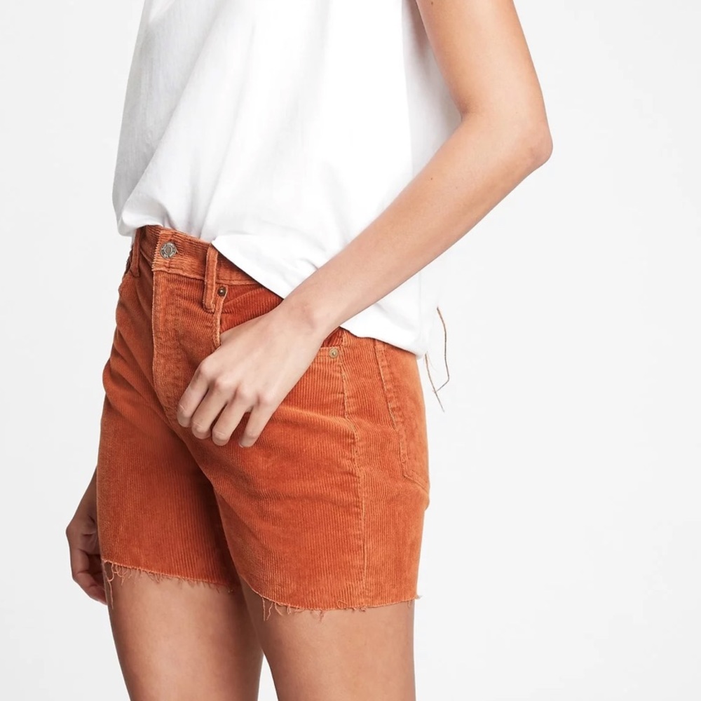 Like new Corduroy shorts Womens 6/28